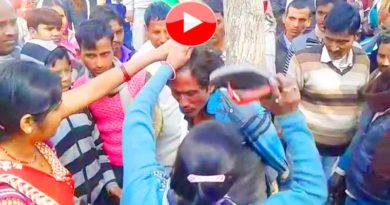 Thief beaten by peoples with slipper in bahraich