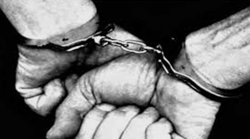 police arrested man with arms in ballia